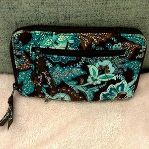 🌼EUC🌼Vera Bradley🌼Zip Around Wallets🌼